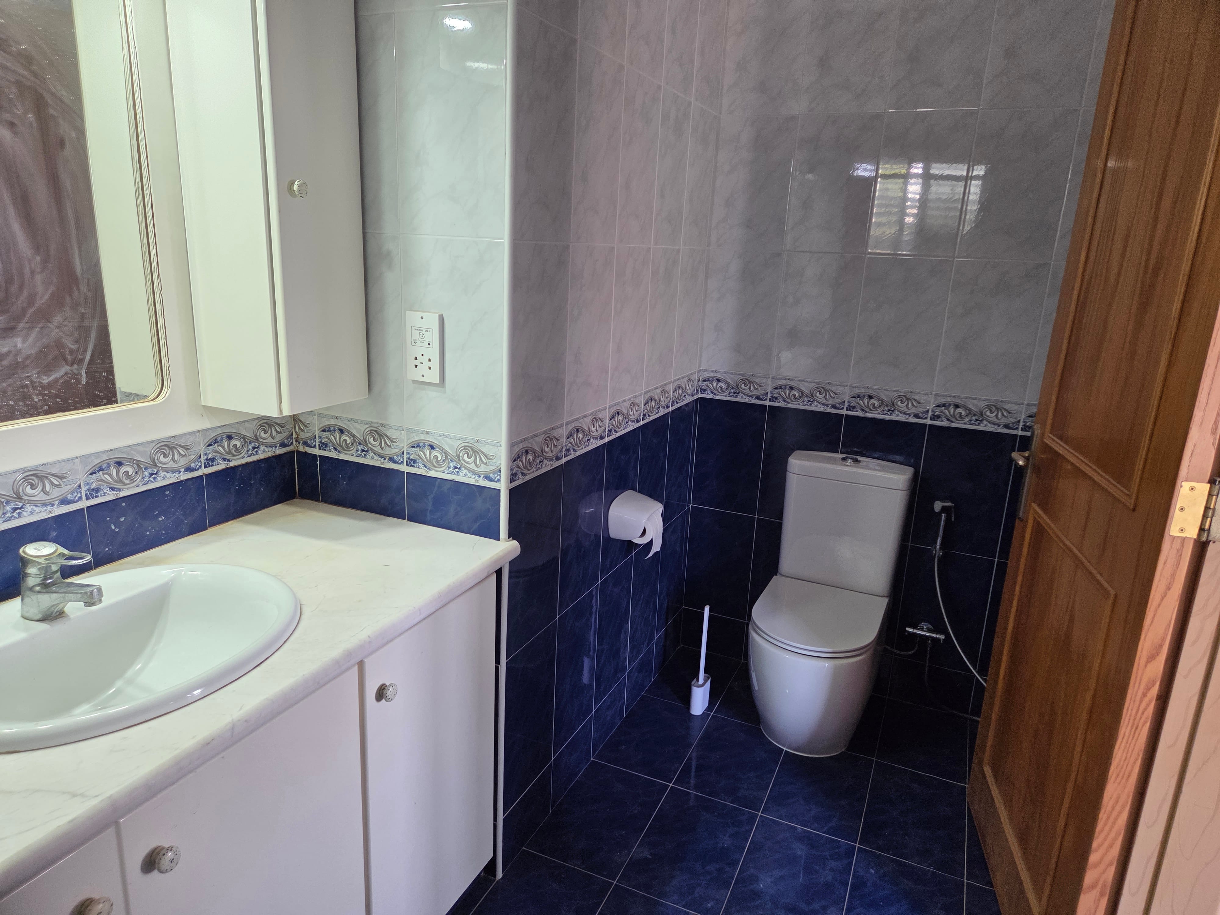 3 bedroom Detached house for rent