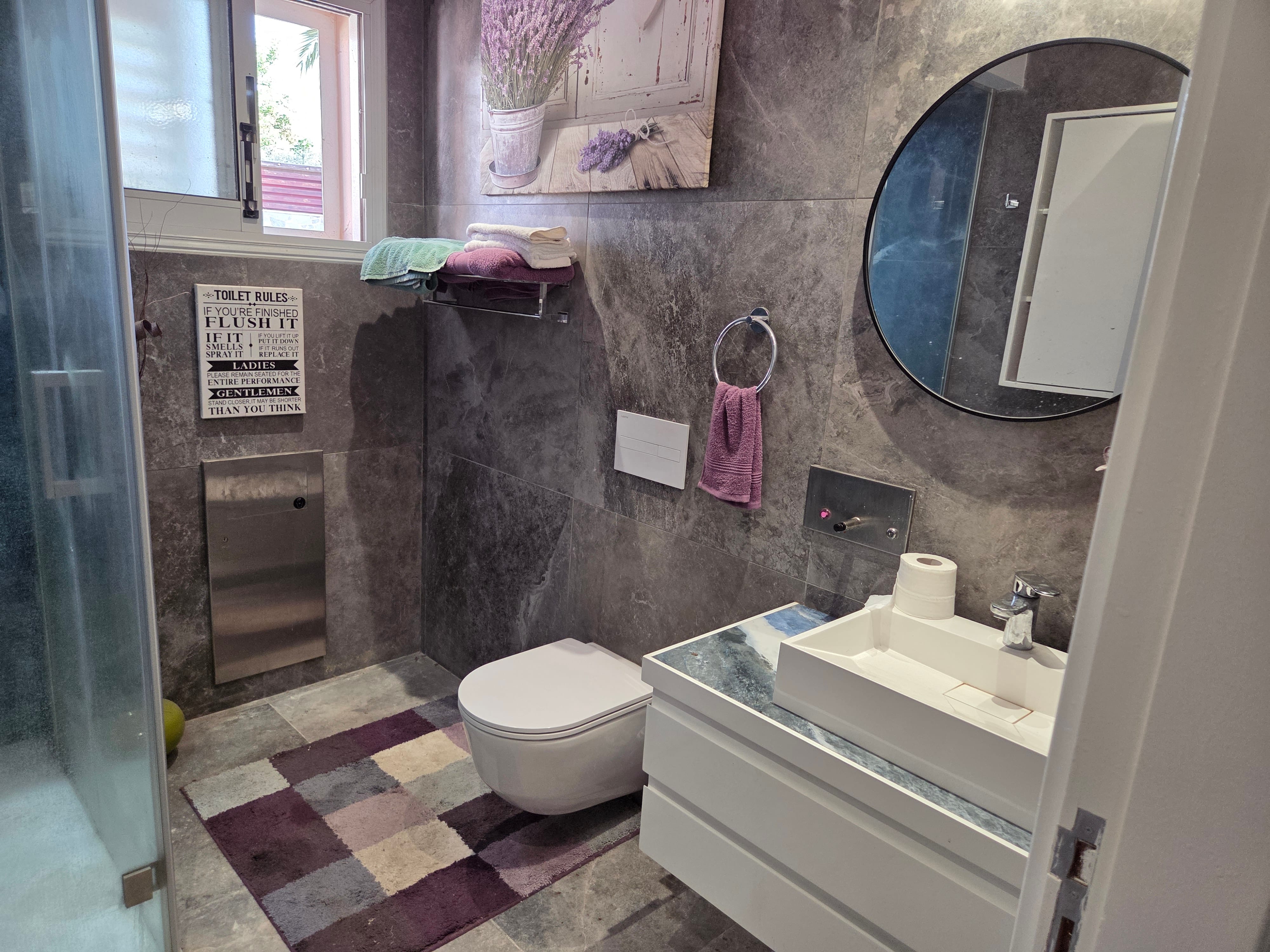 3 bedroom Detached house for rent