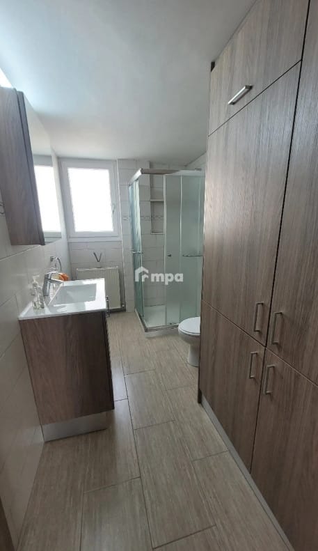 8 bedroom Penthouse for rent