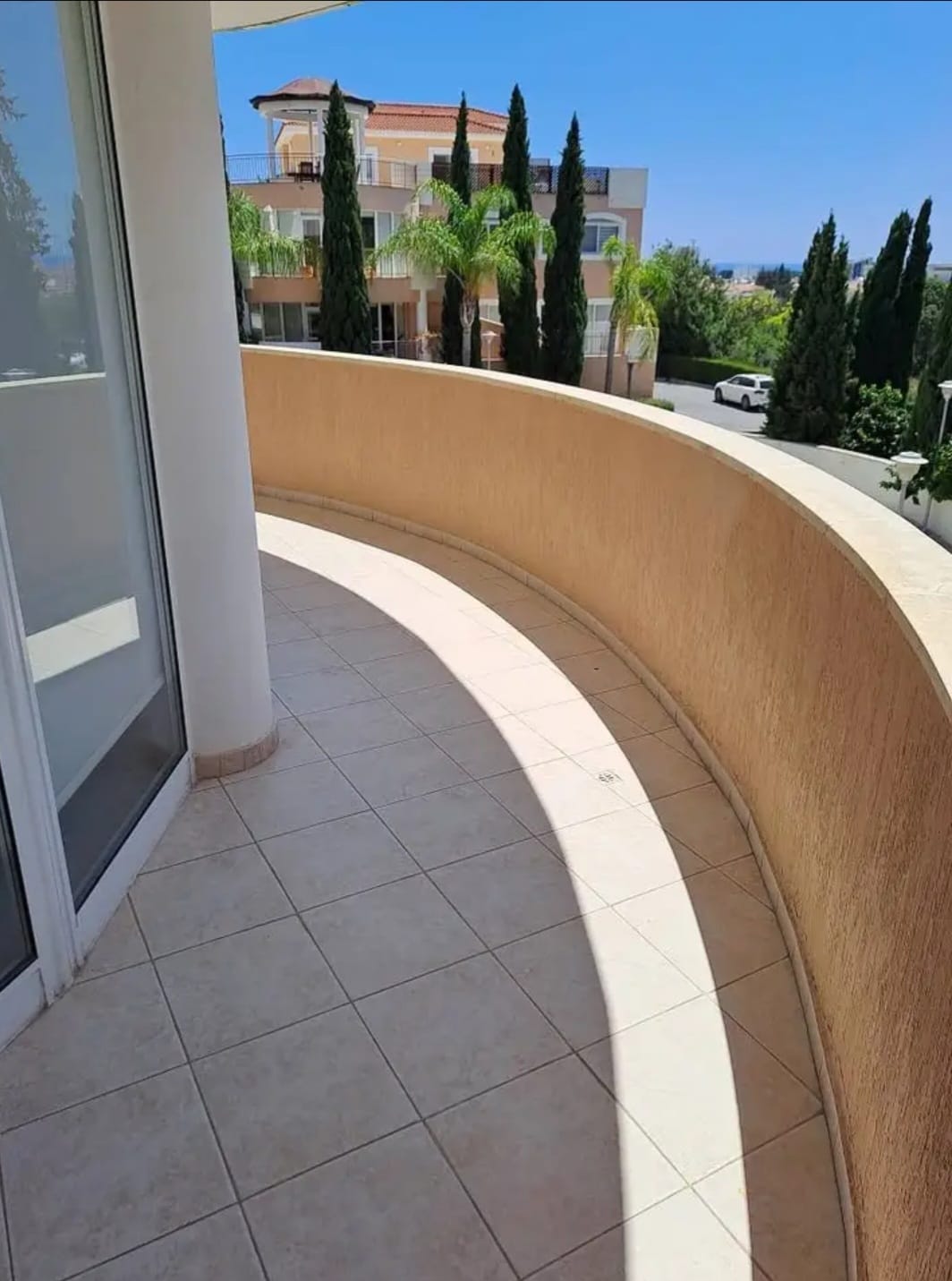 2 bedroom Semi-detached for rent