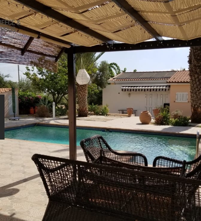 3 bedroom Detached house for rent