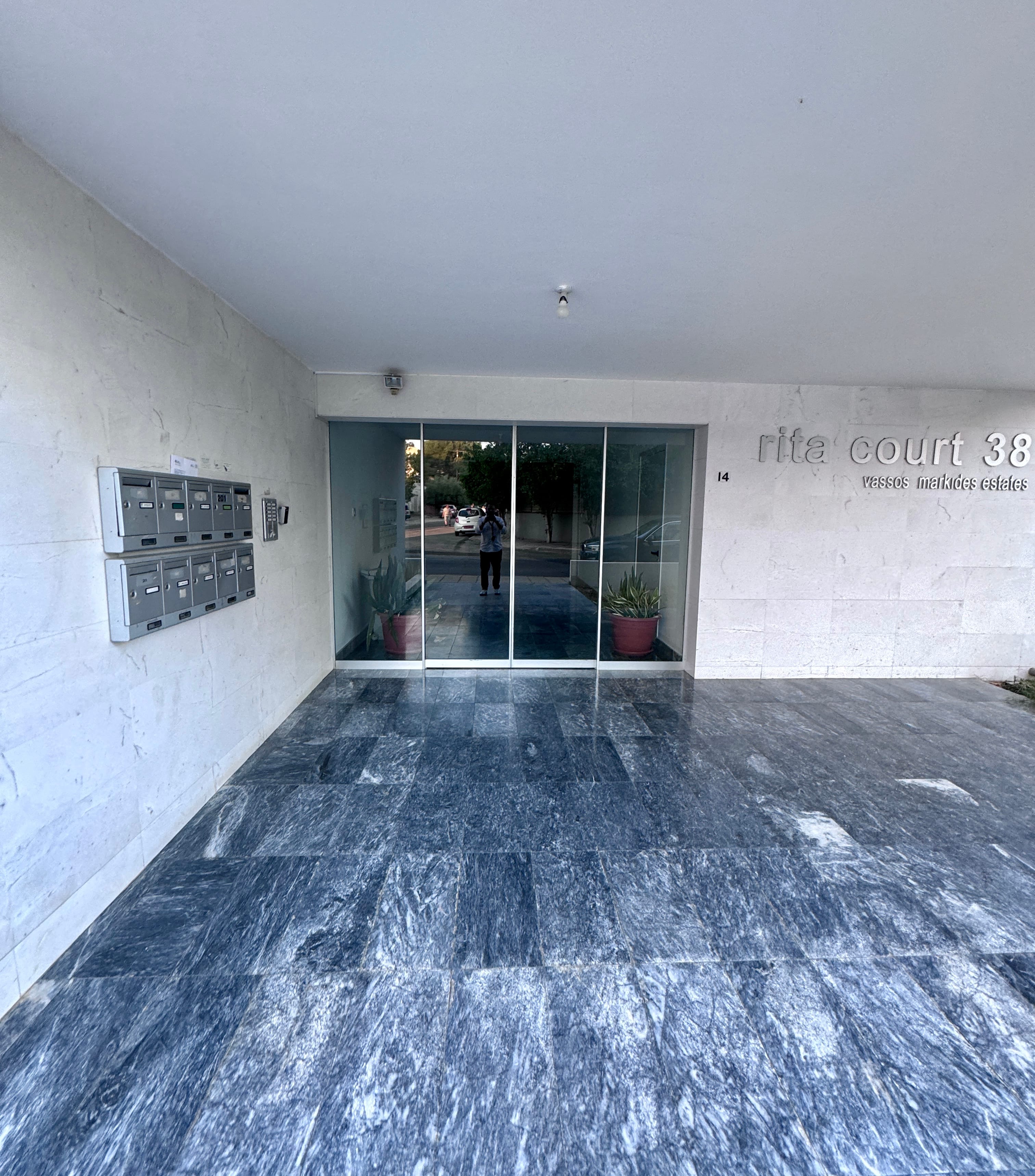 Modern 2  bedroom apartment
