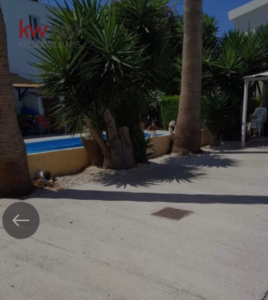 3 bedroom Semi-detached for sale