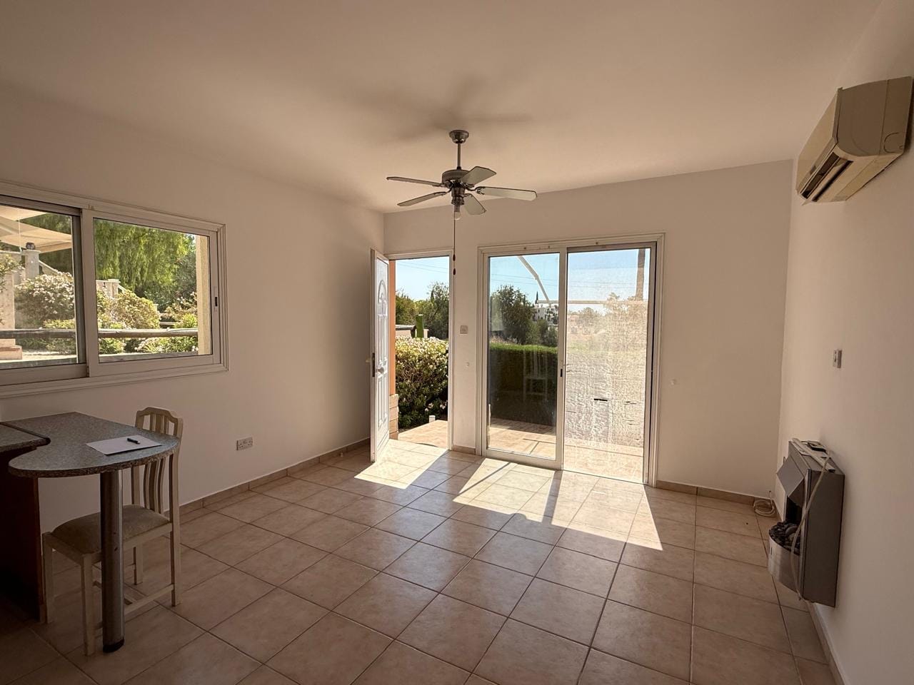 1 bedroom House for sale