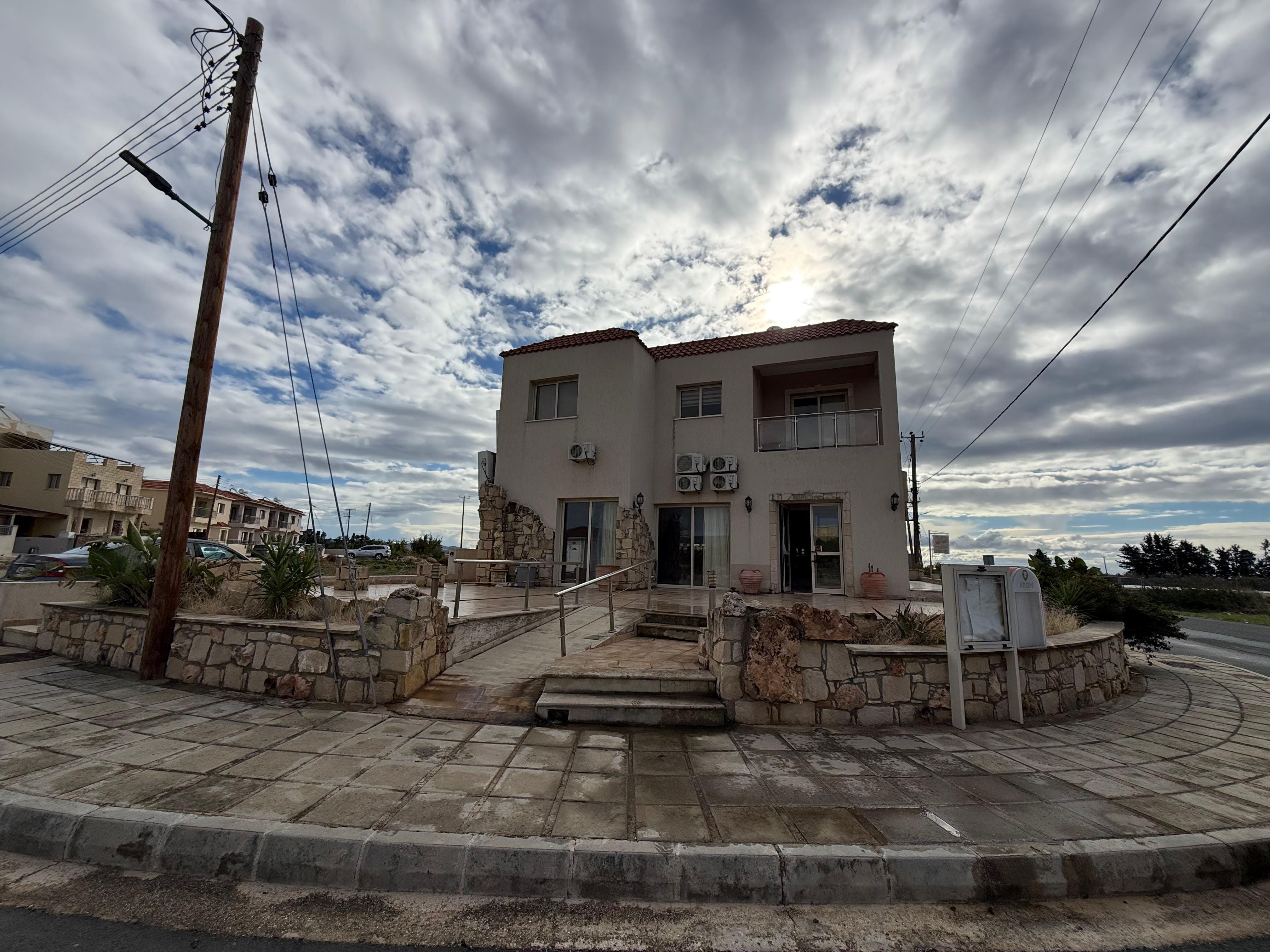 6 bedroom Ground floor for sale