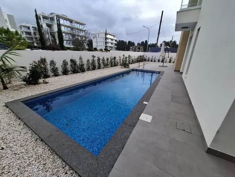 Modern 3 Bedroom Apartment with Private Pool for Rent – Universal, Paphos