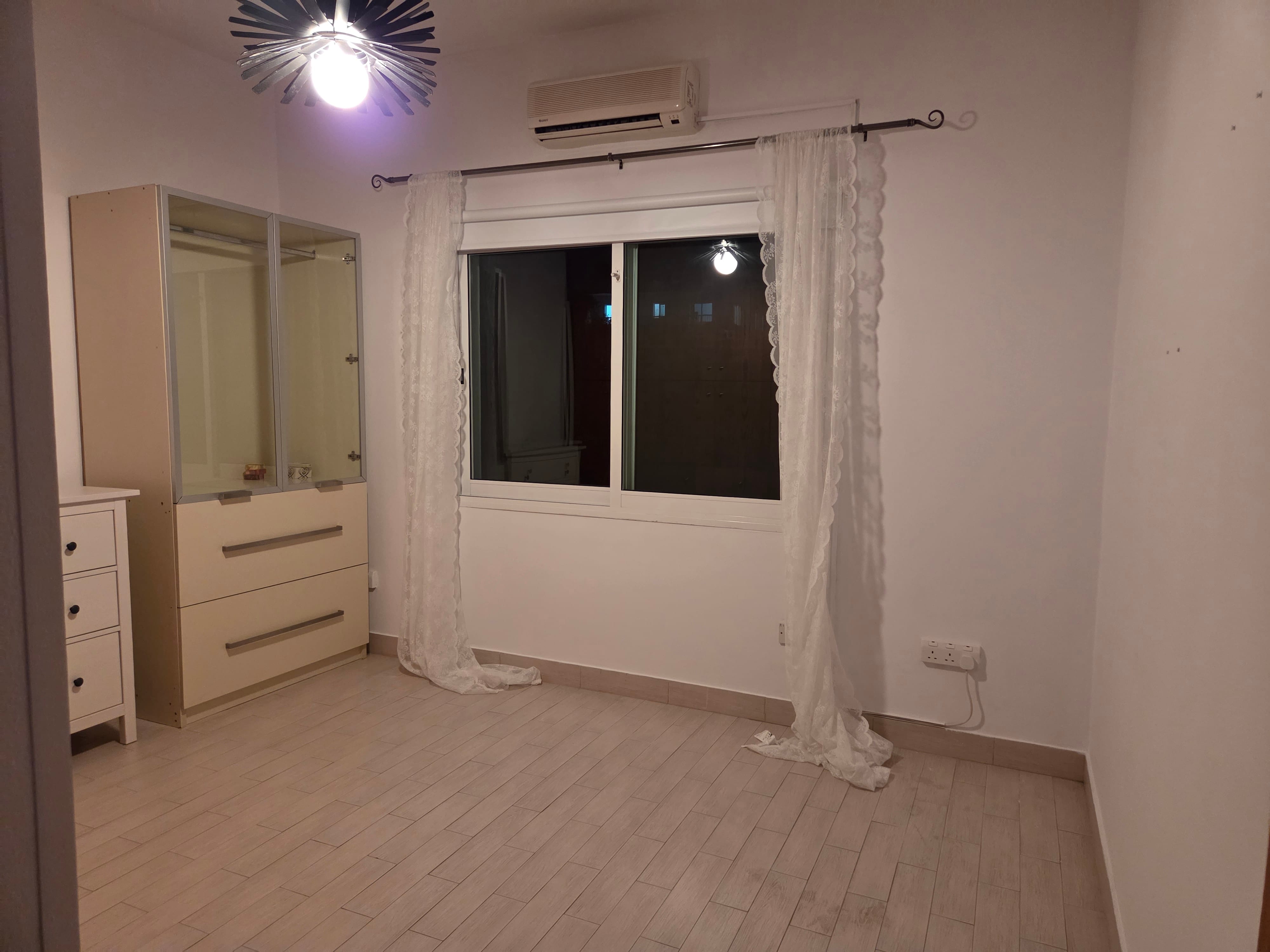 3 bedroom Semi-detached for rent