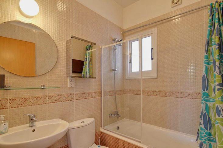 2 Bedroom Ground Floor Apartment for Rent – Universal, Paphos