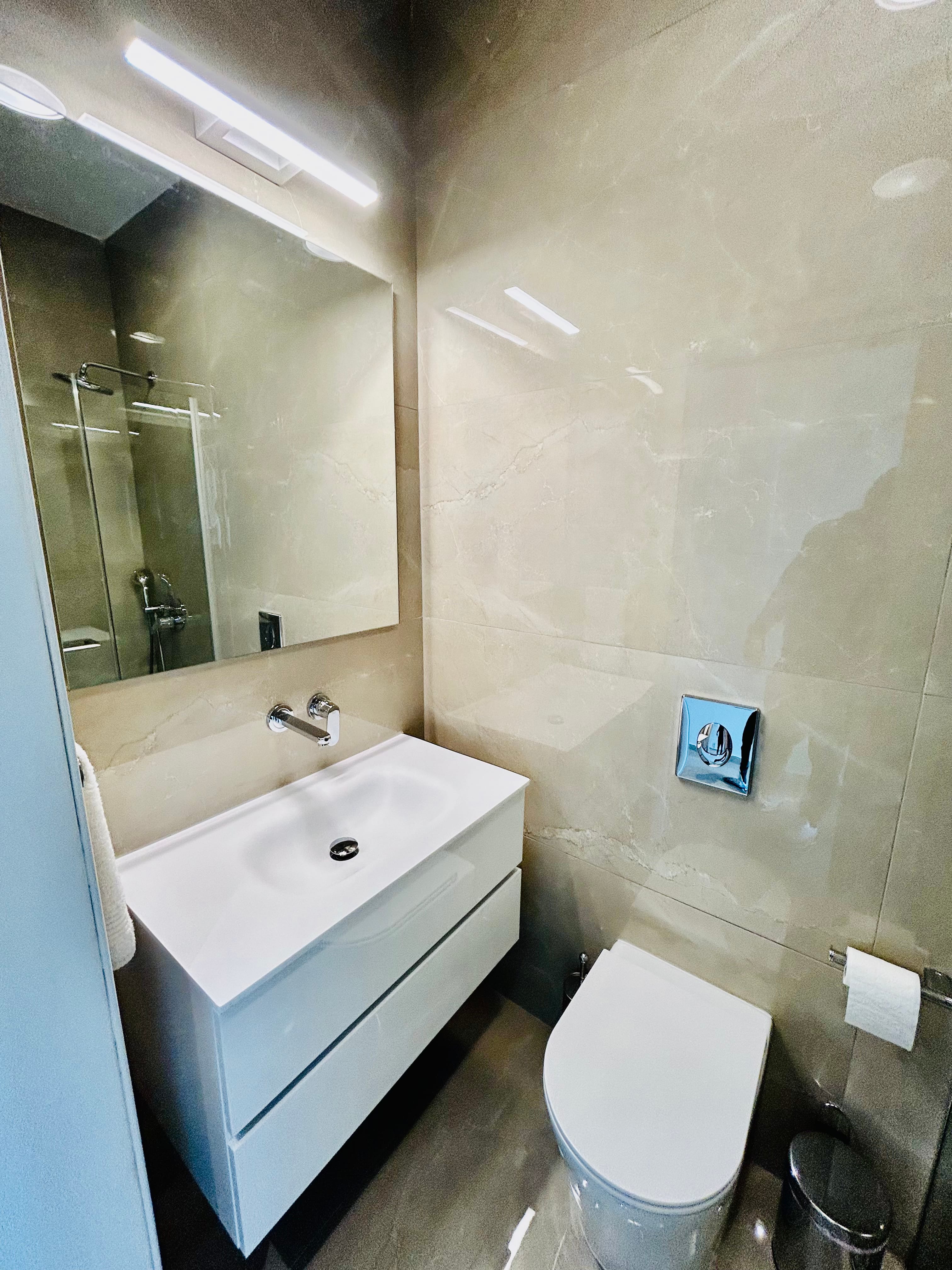 NEW 2 Bedroom Apartment in Platy