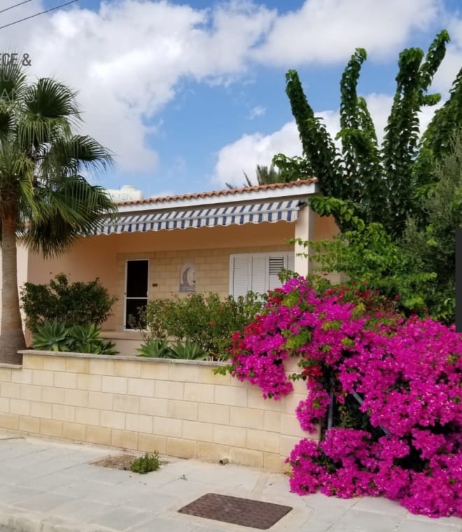 3 bedroom Detached house for rent