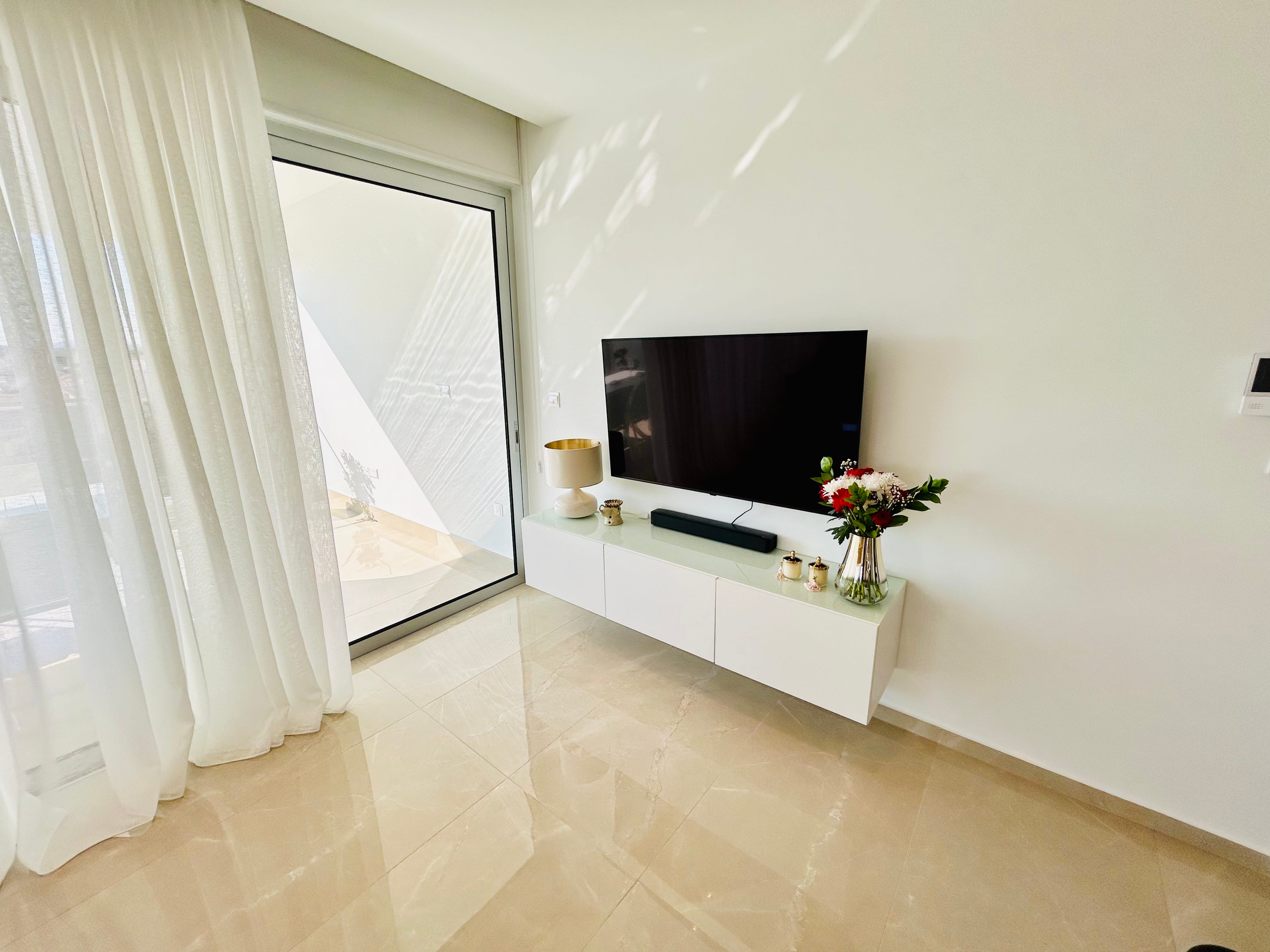 NEW 2 Bedroom Apartment in Platy