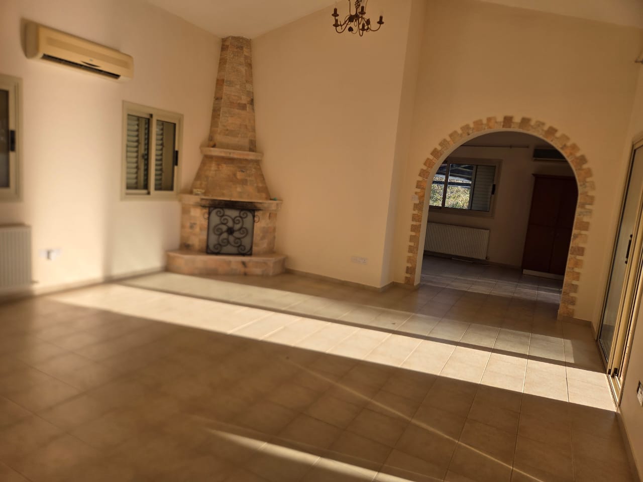 4 Bedroom Bungalow for Rent – Mesogi, Paphos