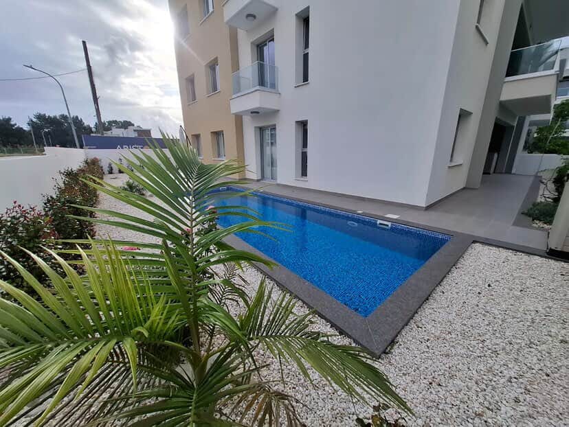 Modern 3 Bedroom Apartment with Private Pool for Rent – Universal, Paphos