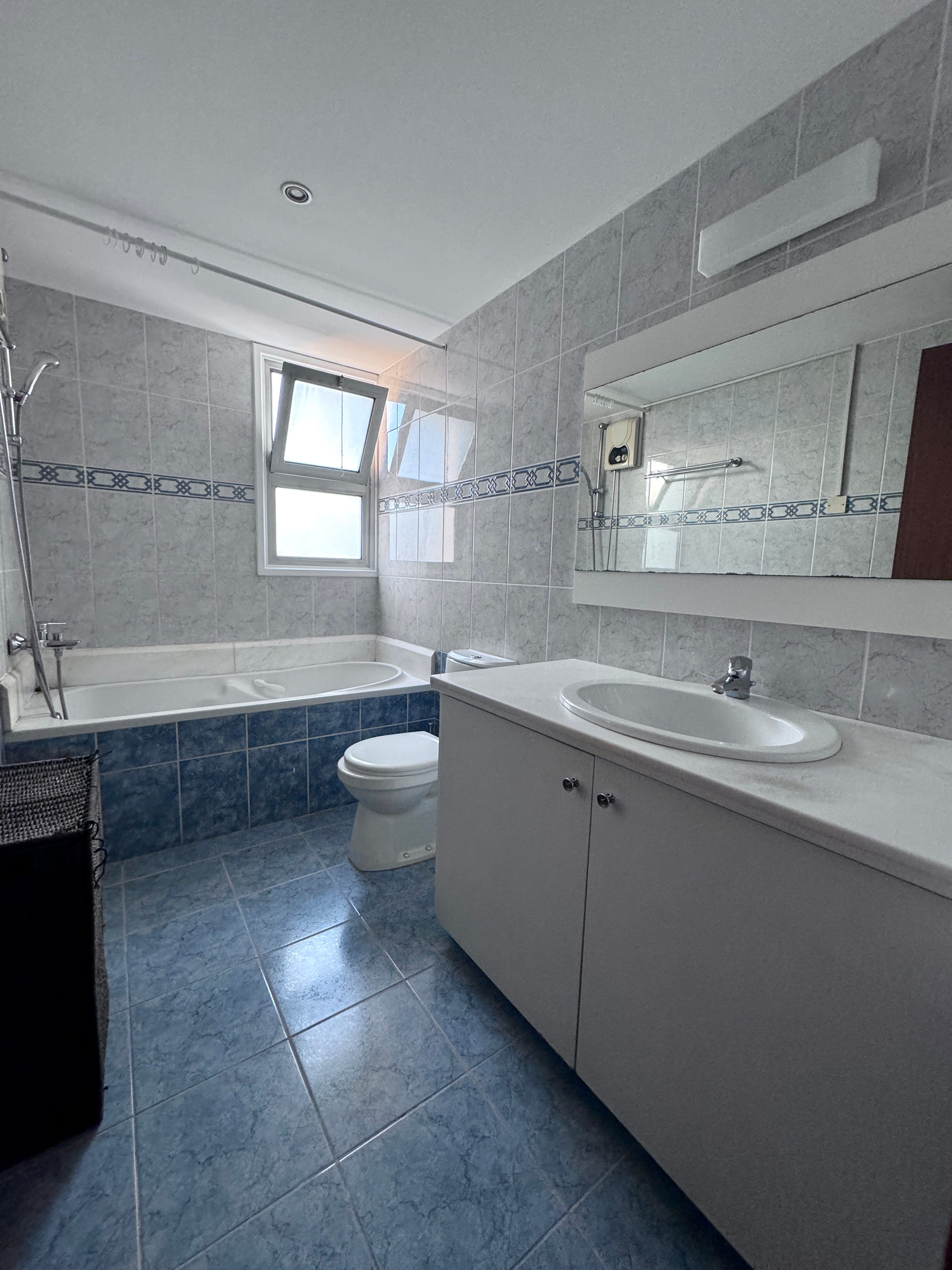 Modern 2  bedroom apartment