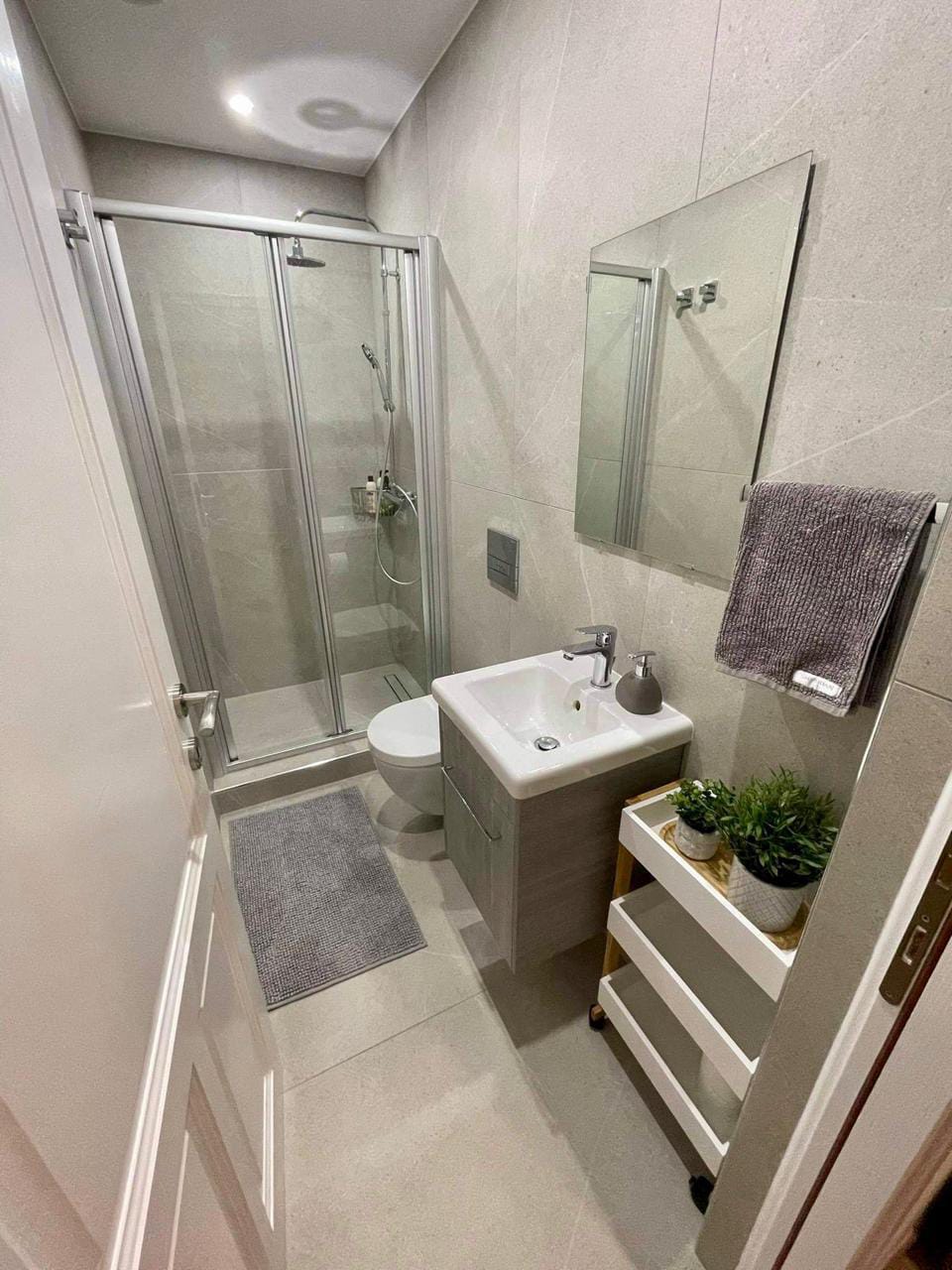 4 Bed SemiDetached House fo rent