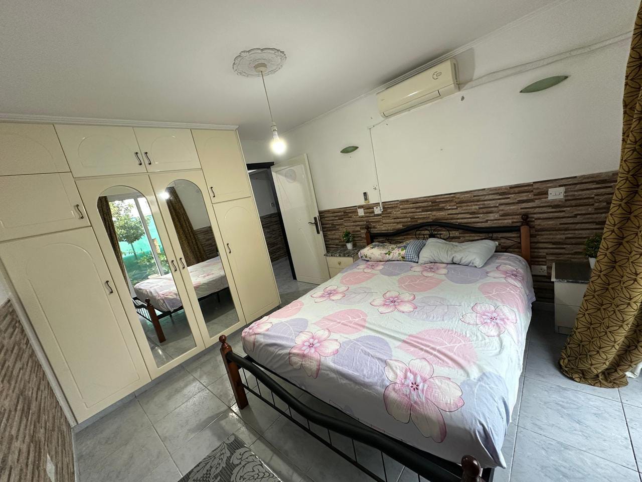 For Rent 4 Bedroom-2bathroom