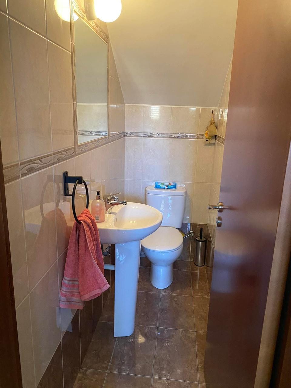 3 bedroom Detached house for rent