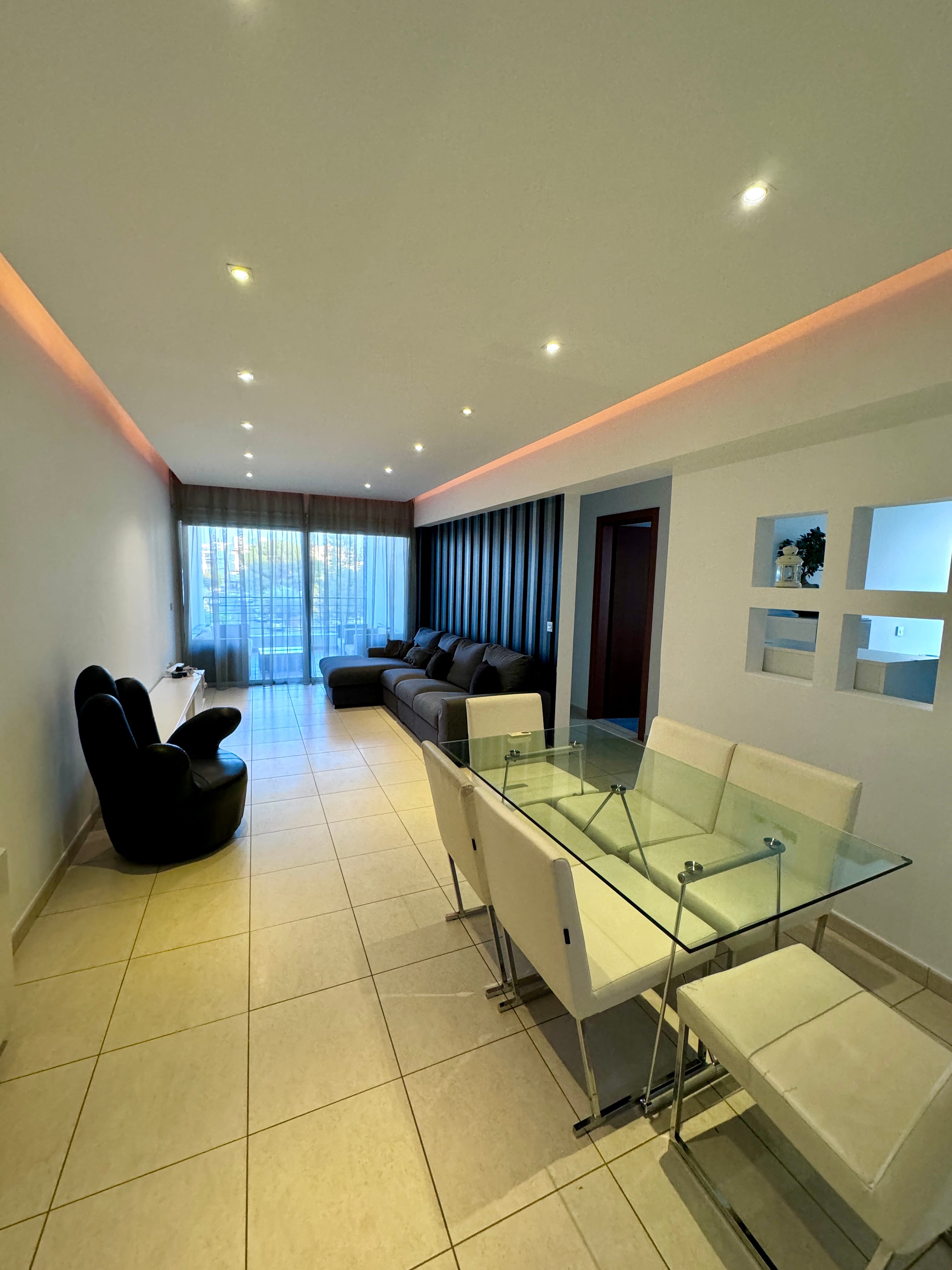 Modern 2  bedroom apartment