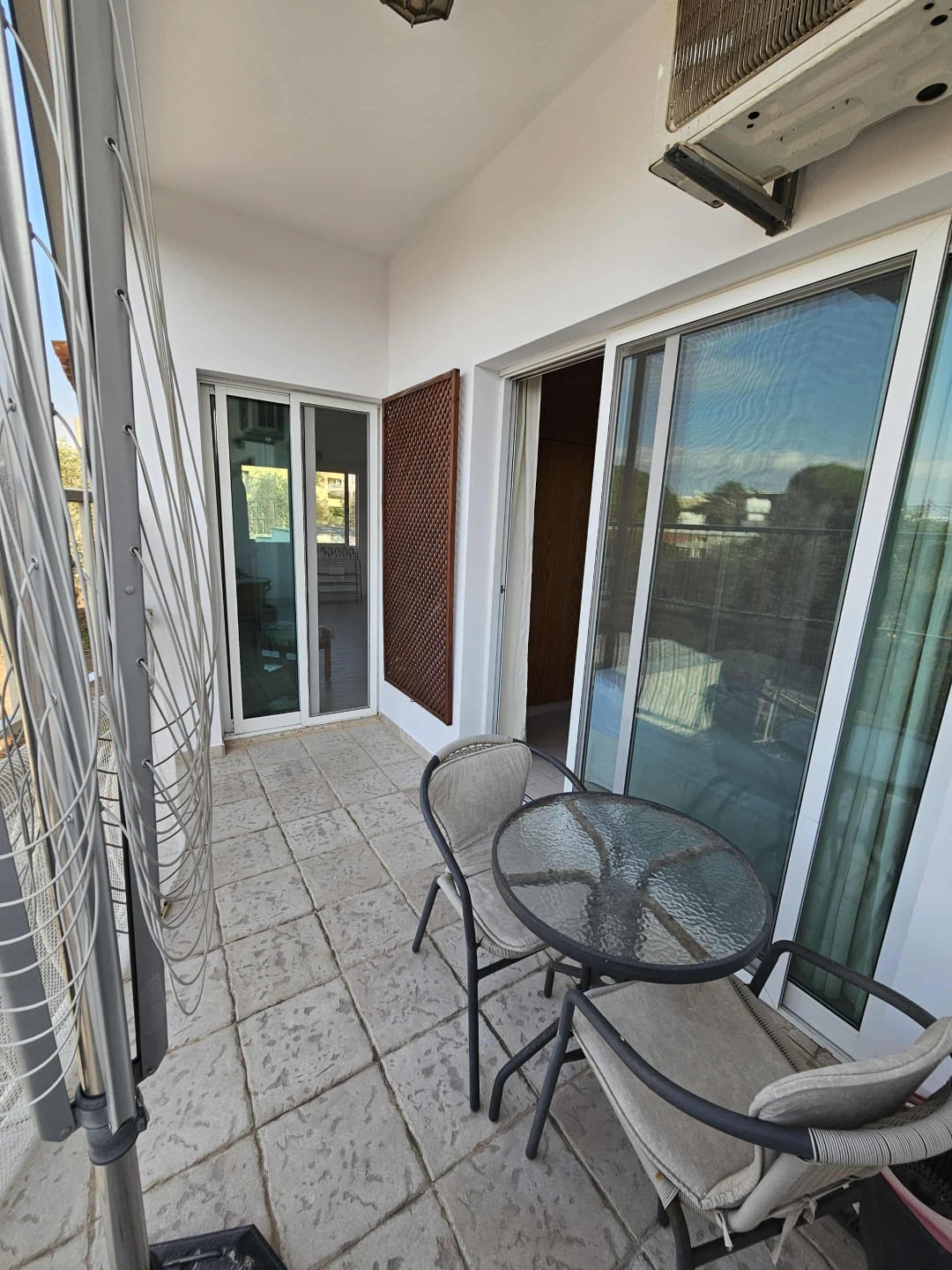 3 bedroom Semi-detached for rent