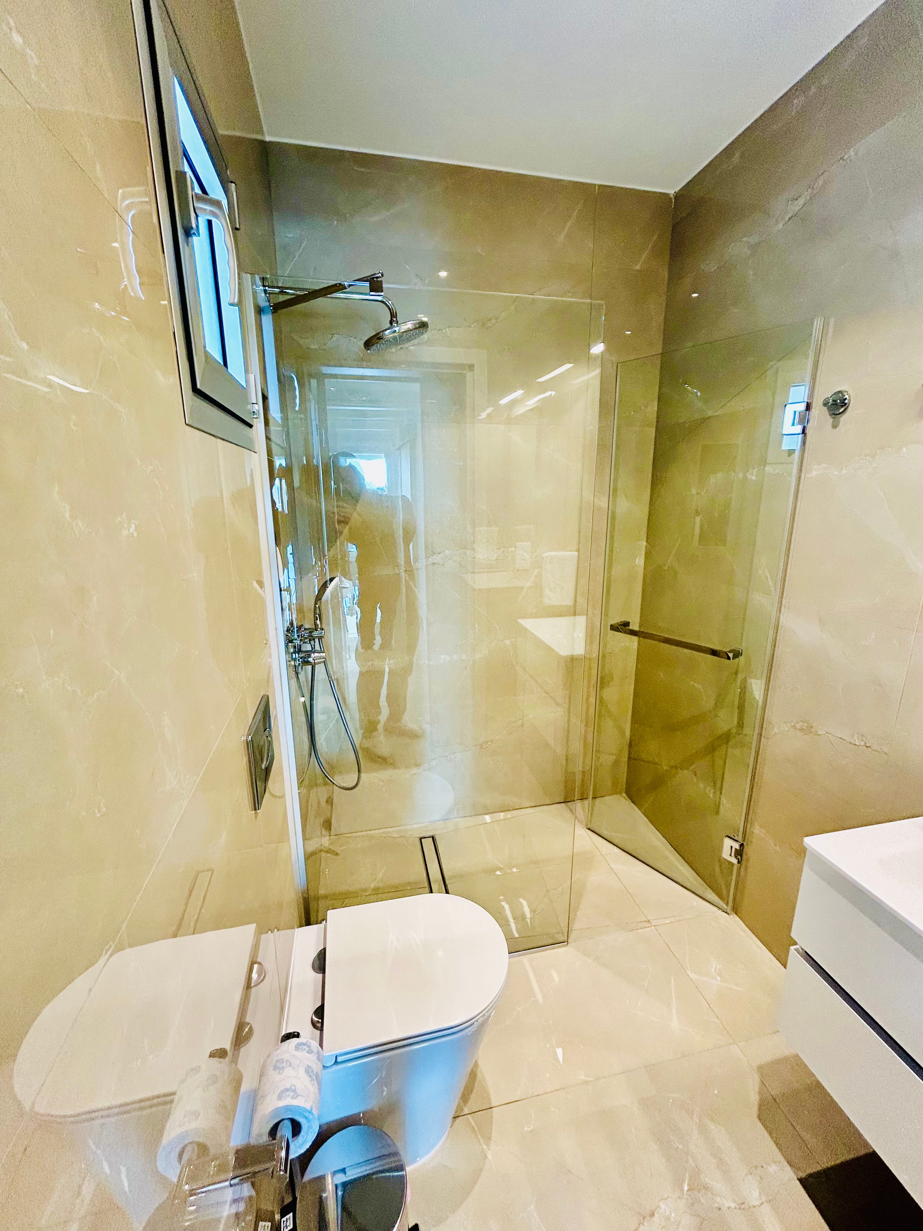 NEW 2 Bedroom Apartment in Platy