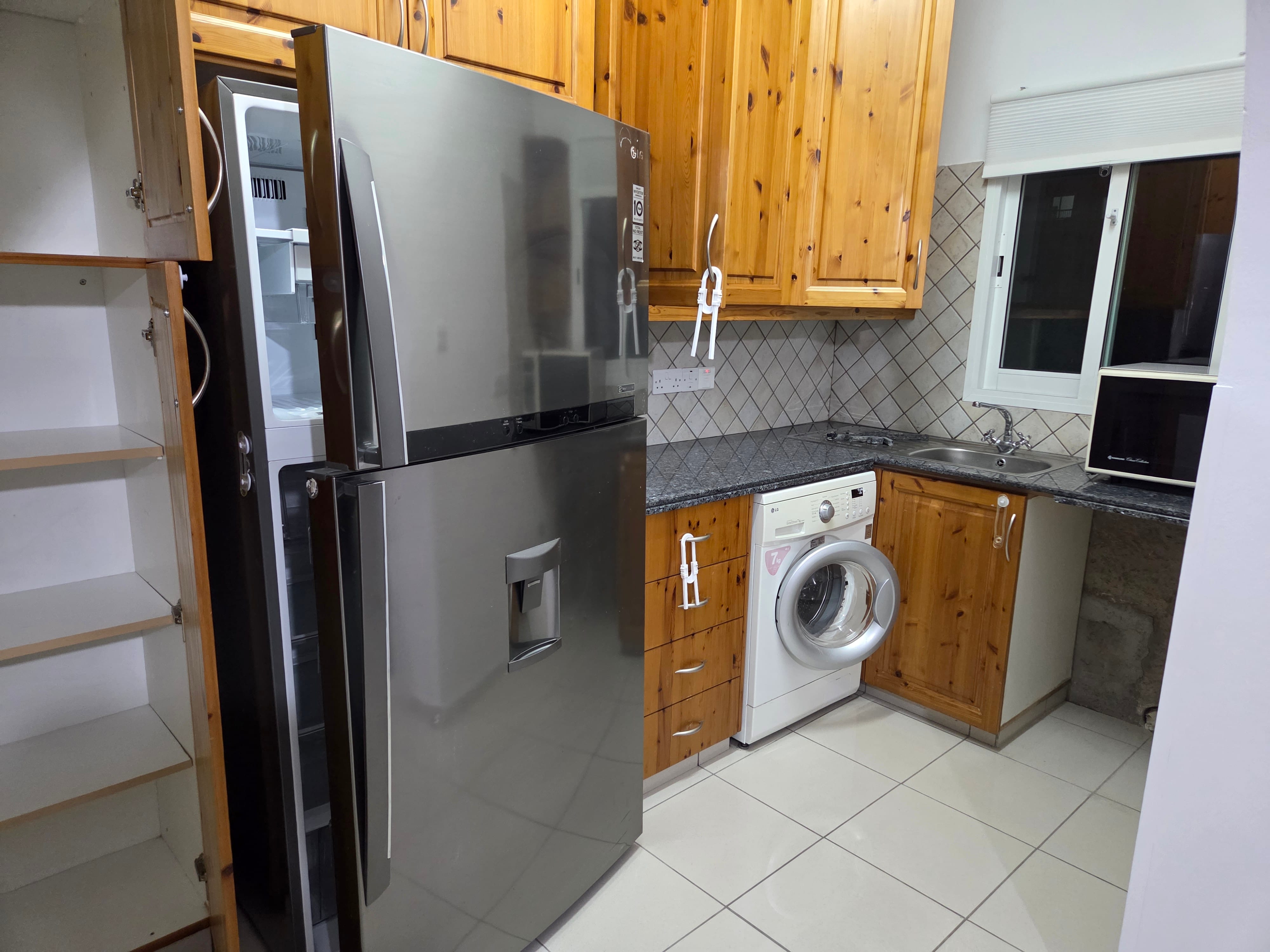 3 bedroom Semi-detached for rent